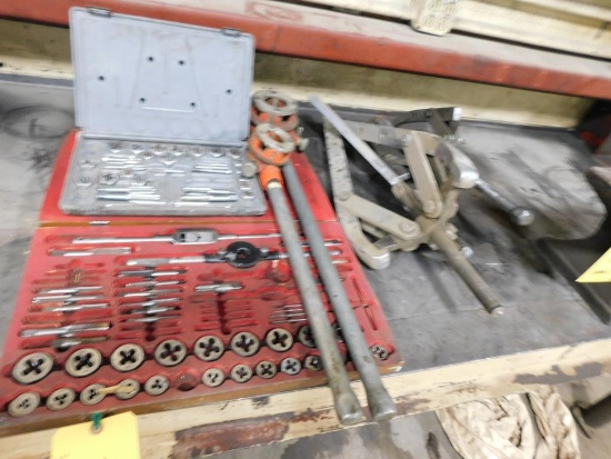 LOT: Threading Tools & (2) Large Gear Pullers
