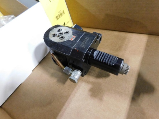 (1) Piece Live Tooling