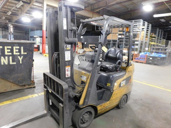 Caterpillar LP Forklift (as is - repairable)