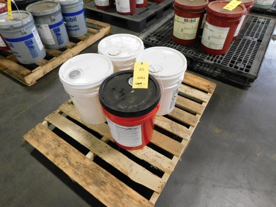 LOT: (20) Gallons Dowfrost & Vanishing Oil
