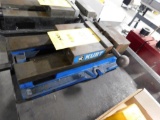 Kurt 6 in. Machine Vise