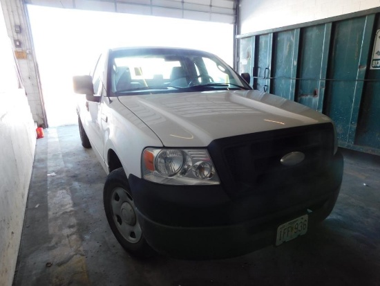 2007 Ford F-150 Pick-up Truck, VIN 1FTRF12217NA45729, 8 ft. Bed, Automatic Transmission