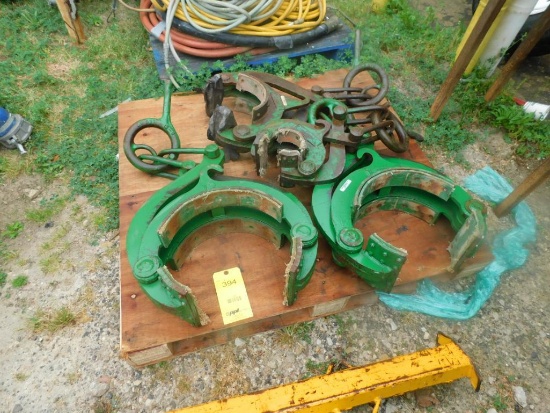 LOT: (4) Assorted Pipe Lifters