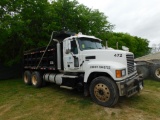 2016 Mack CHU613 Pinnacle Dump Truck, VIN 1M2AN07Y9GM024474, MP-8 Diesel Engine, 445 HP, Maxitorque