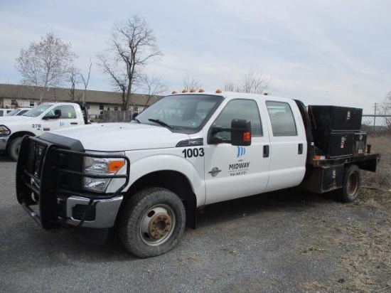 2015 Ford F 350 4x4 FlatbedCrew Truck, Gasoline Engine, Automatic Transmission, Crew Cab, A/C, Dual