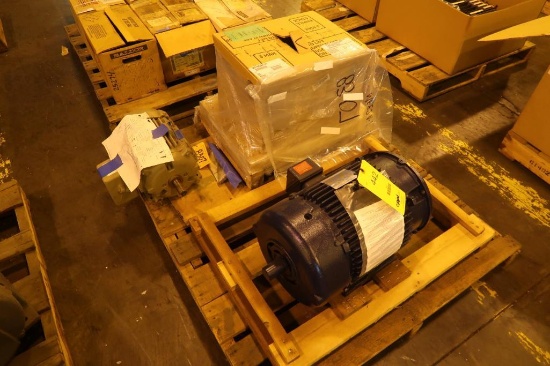 LOT: (3) Assorted AC Motors