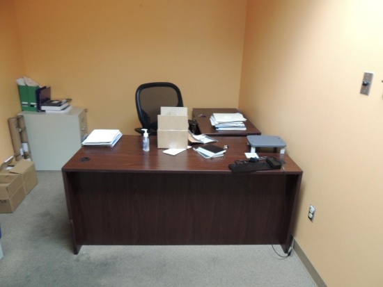 LOT: (2) L Desks, Lateral File Cabinets, Office Chairs