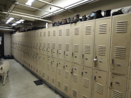 LOT: Wall Lockers