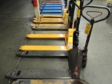 Magnum Hydraulic Pallet Truck 3500 lb.Cap. 27 in.