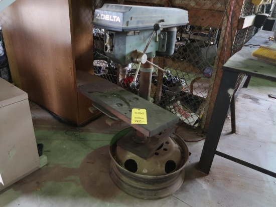 Delta 14 in. Bench Top Drill Press Model 14-040
