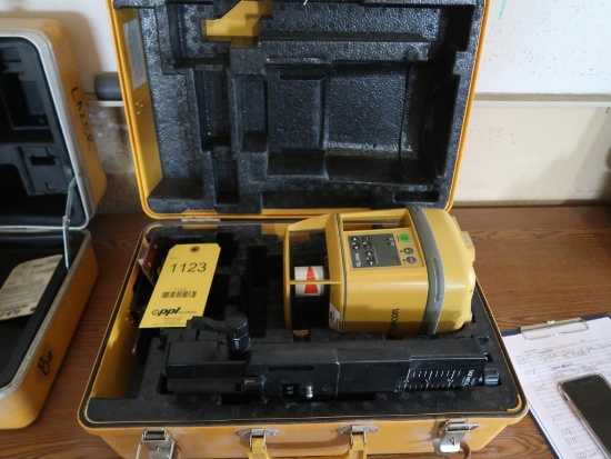 Topcon Laser Level Kit Model RL-VHB