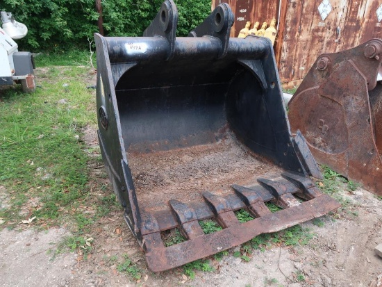 60 in. Bucket for JCB JS330 Excavator