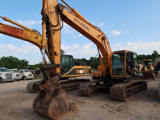 2015 Hyundai Excavator Model 220LC-9A, S/N HZ610HF0000605, 9 ft. 10 in. Stick, 42 in. Bucket, 32 in.