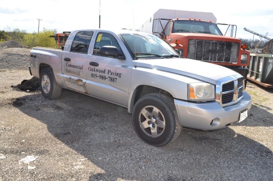 2006 Dodge Dakota 4x4 Short Bed Crew Cab Pick-up Truck, VIN 1D7HW48N66S643948, Spray-on Bed Liner,