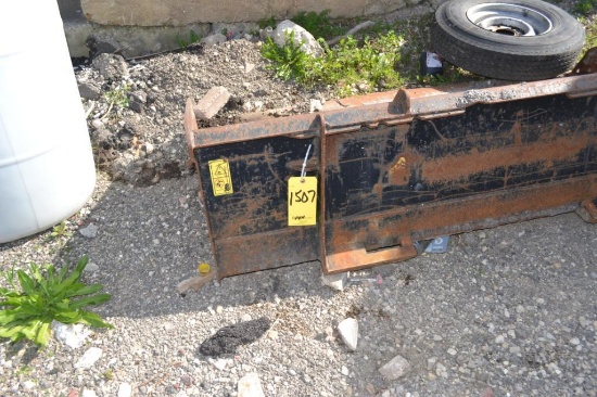 JCB 72 in. Quick-Detach Skid Steer Bucket (LOCATED IN MCHENRY-CHICAGO, IL)