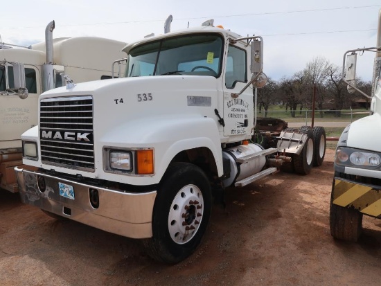 2006 Mack Model CHN613 600, Tractor, w/ Vacuum and Gear Pumps, 12.0L L6 Diesel, 13-Speed Trans, VIN: