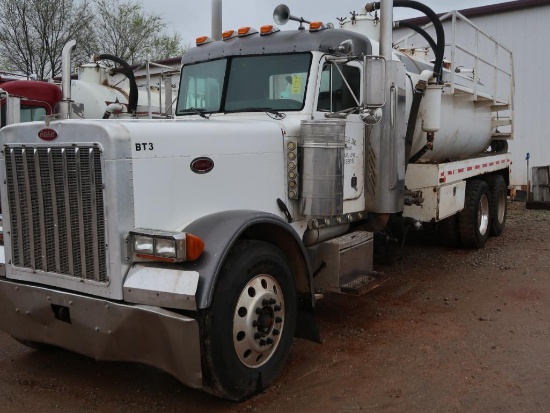 2002 Peterbilt Model 379, Tandem Axle Bobtail Truck, Complete w/ Masport Pump, Tank, 14.GL LG