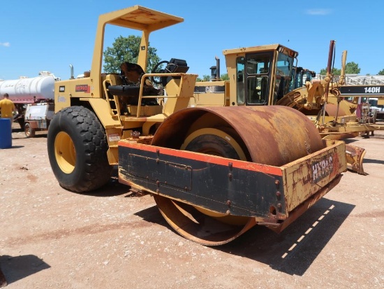 Hypac Compactor Model C855A, S/N 109A22101547, 84 in. Roller, 1510 hours indicated (electrical