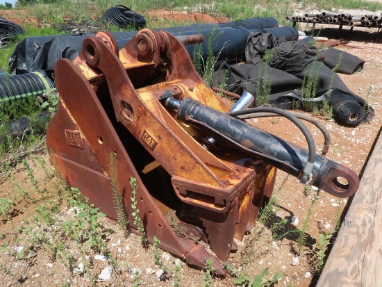 Caterpillar 32 in. Bucket, Hydraulic Thumb (fits 320B excavator)