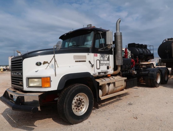 1999 Mack Tandem-Axle Pump Truck Model CL713, VIN 1M1AD12Y3XW006903, E9 500 HP, 18-Speed