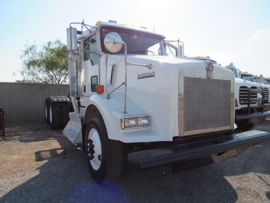 2012 Kenworth Truck Tractor, VIN 1XKDD49XXCJ333502, Day Cab, Eaton 10-Speed Transmission