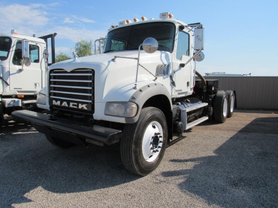 2012 Mack Truck Tractor Model Granite, VIN 1M2AX07Y6CM011413, Day Cab, Eaton Fuller 10-Speed