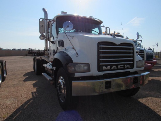 2007 Mack Winch Truck Tractor, VIN 1M2AT04Y47M006393, 13-Speed Manual Transmission, 331,442 miles