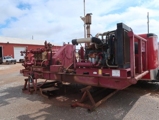 LOT: Detroit Diesel Pump Skid Series 60: Gardner Denver Pump, Hydraulic Tank, Fuel Tank, Controls