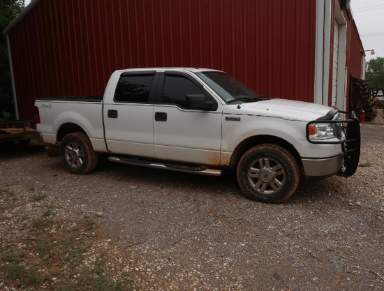 2008 Ford 4x4 Truck Model F-150 XLT Triton, VIN 1FTRW14W88KB71590, Crew Cab, Short Box, 4.6 Liter