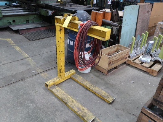 Crane Hook Pallet Lifting Attachment