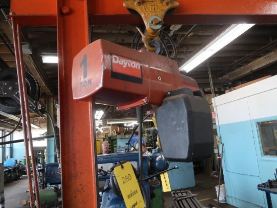Dayton 1 Ton Chain Hoist, Pendant Control (by Lot #68)
