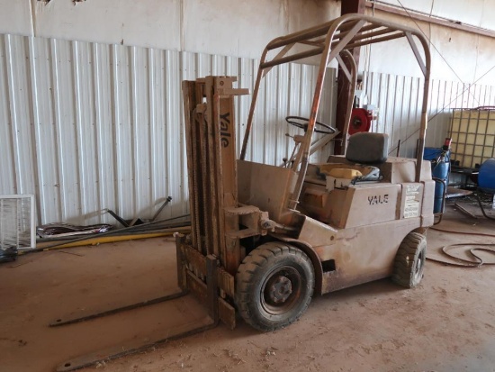 Yale 5000 lb. Gas Forklift Model G83P-050-SBS-074, Pneumatic Tires, Double Mast (LOCATED IN