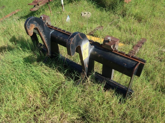Caterpillar Quick Release Toric Attachment for Backhoe (LOCATED IN ARDMORE, OK.)