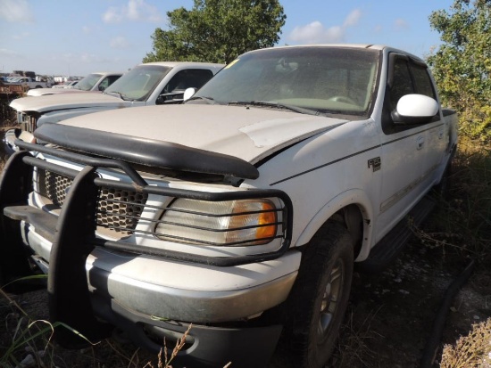 2001 Ford F150 XLT Crew Cab 4x4 Short Bed, 5.4 Triton, Auto Trans, Vin # 1FTRW08L21KA90231 (T-097)