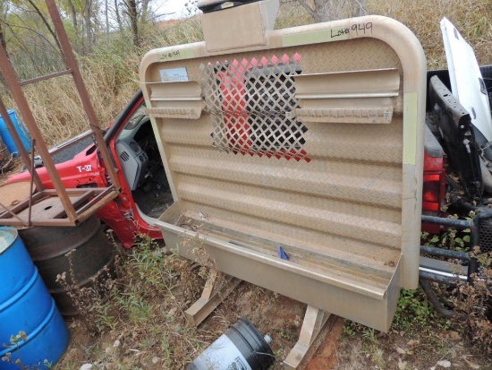 Headache Rack (LOCATED IN HENNESSEY, OK. - IN LOWER YARD)
