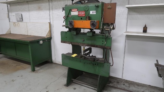 Dreis & Krump 15 Ton Press Brake Model 135, S/N 14767, 48 in. Overall, 31 i
