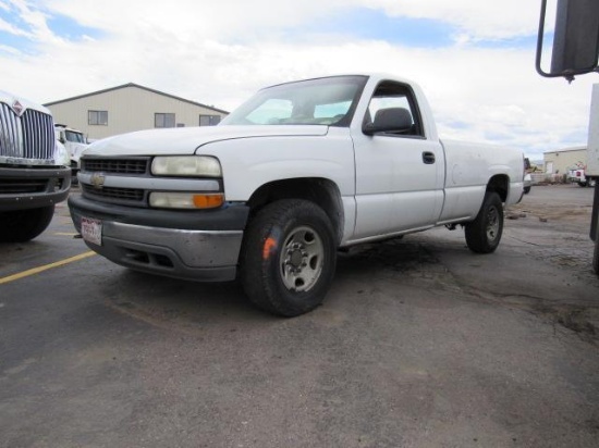 2000 Chevrolet CK 2500 HD Truck, VIN # 1GCGK24U4YE261048, 4 x 4, 6.0 L Vort