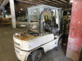 Nissan P60 LP Forklift, Triple Mast Side Shift 