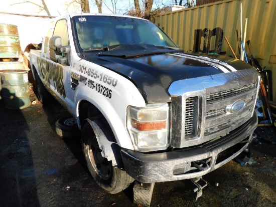 2008 Ford F-250 Super Duty Pick Up Truck, 5.4L V-8 Engine, 4 X 4, Extended Cab, Dual Rear Tires,