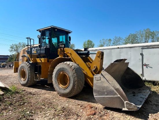2015 Caterpillar 950K Rubber Tire Loader: Powered by a C7 Acert Engine, Engine Power 158 kW, 1900