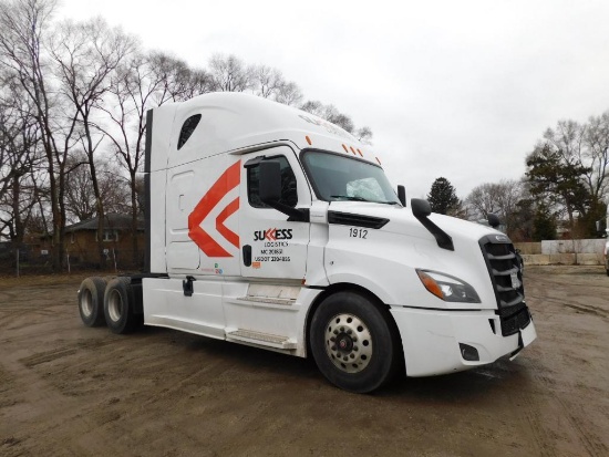 2019 Freightliner Cascadia 126 Sleeper Cab 6X4 Truck Tractor, Detroit Diesel DD15 14.8 L 455 HP
