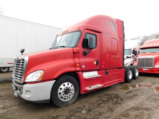 2014 Freightliner Cascadia 125 Sleeper Cab 6X4 Truck Tractor, Detroit Diesel DD15 14.8 L 455 HP