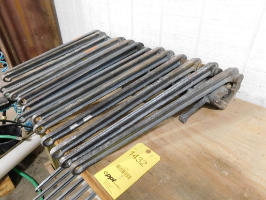 LOT: (14) Petol Surgrip Tongs