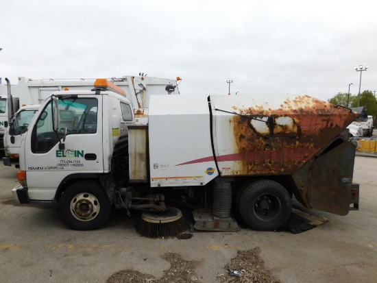 2004 Isuzu NPR Sweeper Truck, VIN JALC4B14147008327, Automatic Transmission, Isuzu OHC Turbo