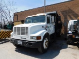 2001 International 4700 4X2 Dump Truck, VIN 1HTSCAAN11H370699DT, International DT466E Diesel Engi...