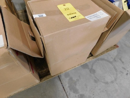 LOT: (2) Muncie Power Products TG8D-S6812-A1KH Power Take-Offs (NEW IN BOX) (LOCATED IN GREEN BLD...
