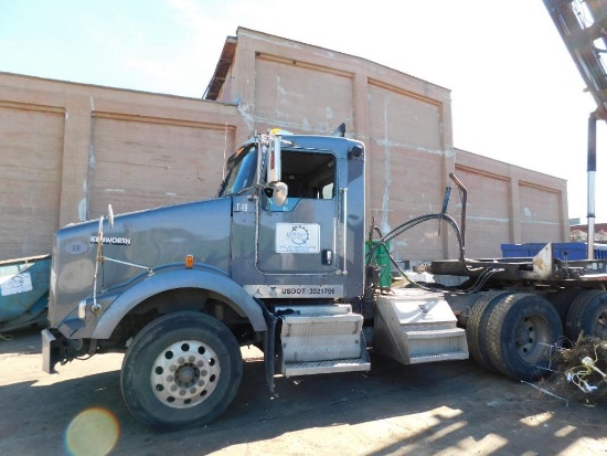 2007 Kenworth Semi Truck Tractor, VIN: 1XKDDU9X085206121, 9-Speed Manual Transmission, GVRW: 52,000