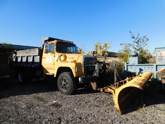Ford L8000 Dump Truck, VIN 1FDYK82A0JVA57767, Automatic Transmission, Diesel Engine w/Peabody Gal...