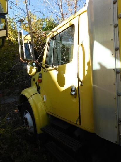 1995 International 4700 Box Truck, VIN: 1HTSCAAM1TH227259, Model 4700 4 x 2, GVWR 25,500, Automatic