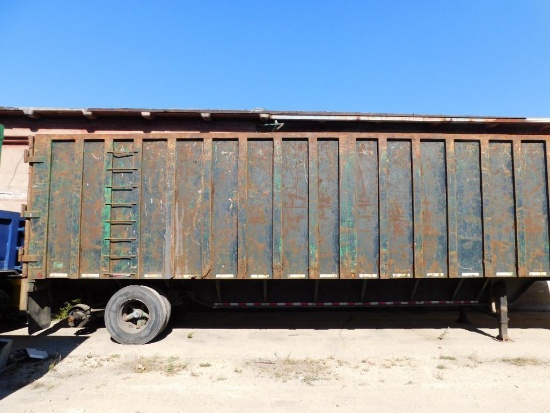 40' Open Gondola 8' Side Walls (Trailer 4001) (NEEDS NEW REAR AXLE, NO MFG BADGE) (LOCATED OUTSIDE